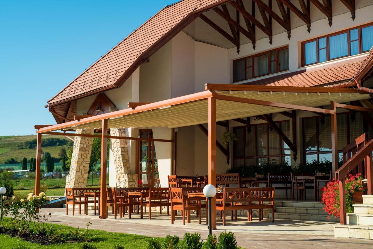 Bonanza Pensiune&Restaurant Mera Exterior foto